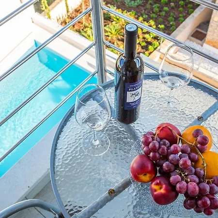 Apartman Falcon Stari Grad