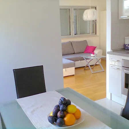 Apartman Falcon Stari Grad