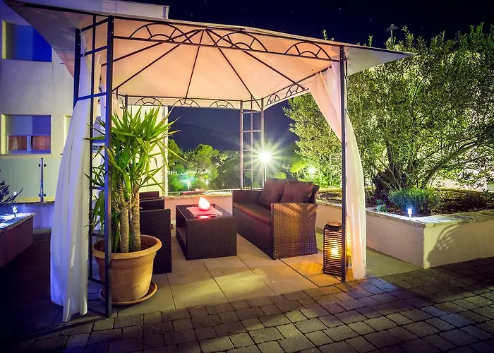 Falcon Apartamento Stari Grad (Hvar)