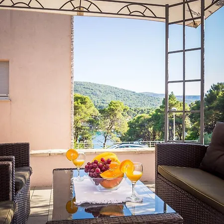 Apartment Falcon Apartment Stari Grad (Hvar)