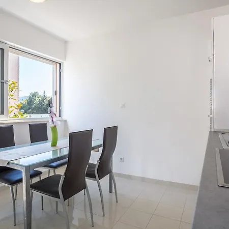 Apartment Falcon *
