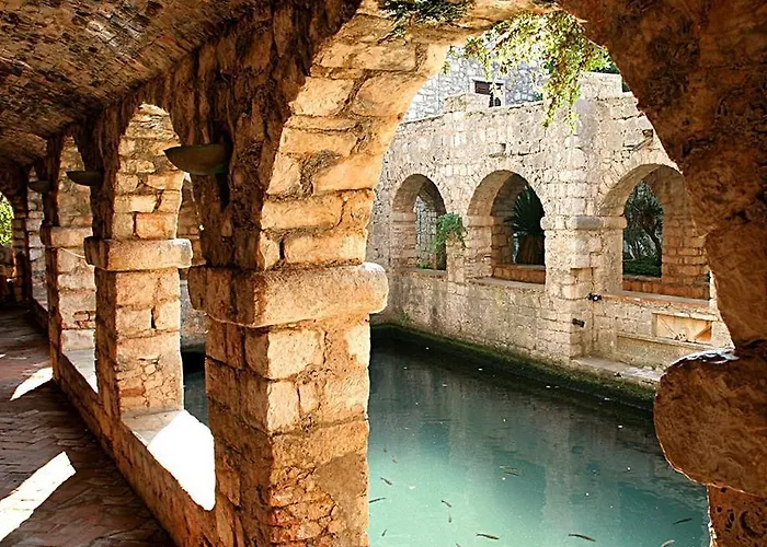 Apartment Falcon * Stari Grad (Hvar)