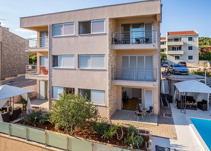 Apartman Apartment Falcon *