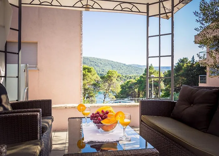 Apartment Falcon Apartman Stari Grad (Hvar)