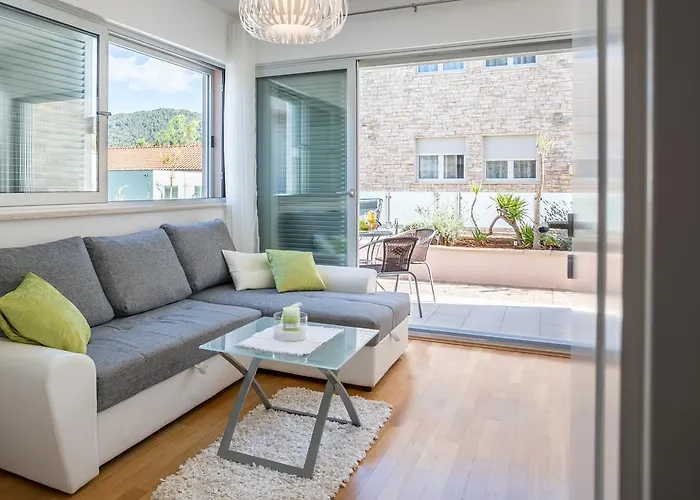 Apartment Falcon Apartman