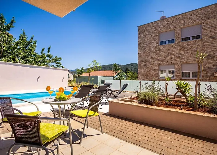 Apartment Falcon * Stari Grad (Hvar)